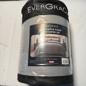 Evergrace Mini Waffle Plush Gray Comforter Set 3-Piece Queen Bedding